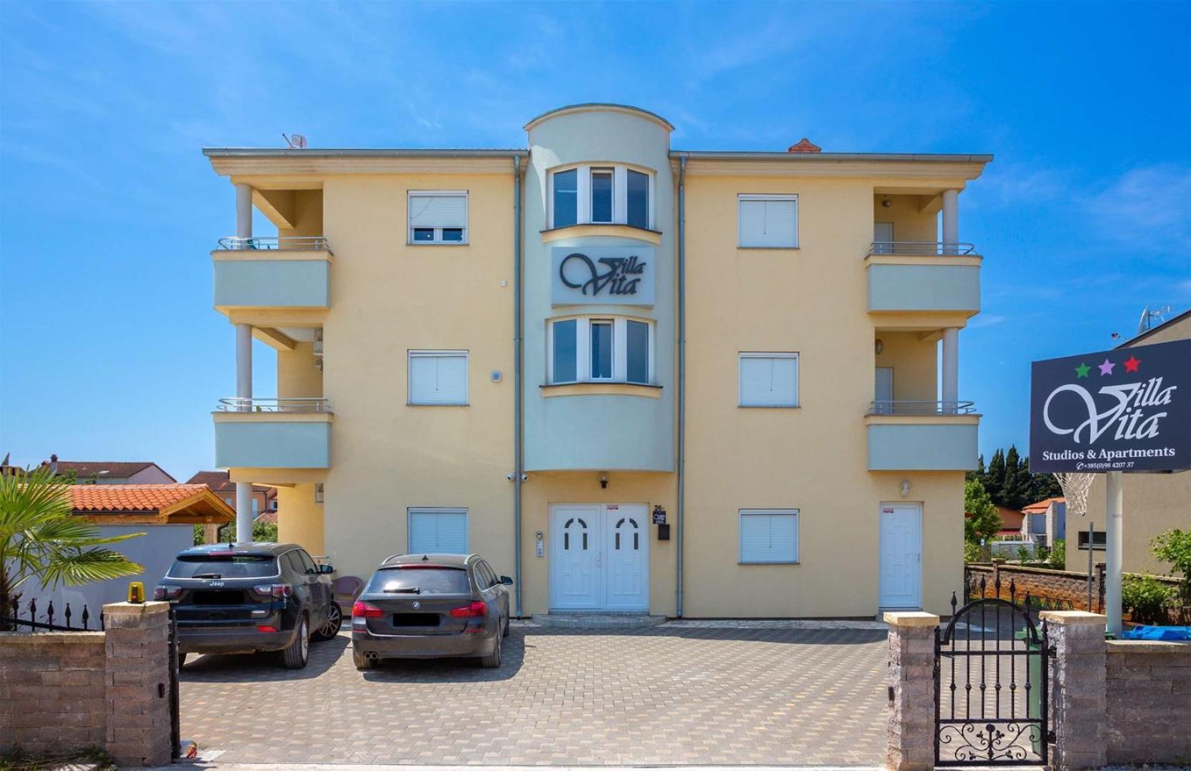 Valbandon Villa Vita Apartments & Studios With Common Pool מראה חיצוני תמונה